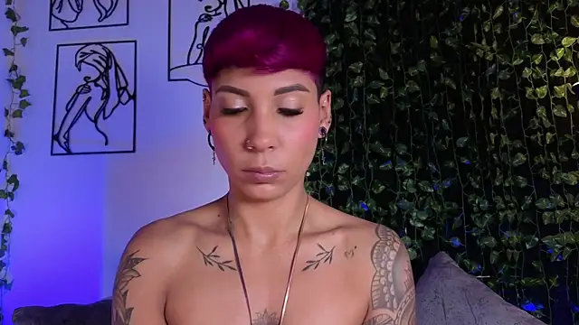 MiaMorgan  online show from 7, 11, 2025