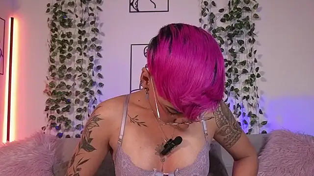 MiaMorgan  online show from 4, 3, 2026