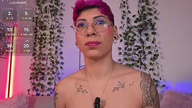 MiaMorgan  online show from 7, 3, 2026