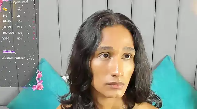 skyyfoxpraga online show from 5, 3, 2025