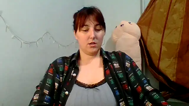 MiaStika online show from 28, 9, 2025
