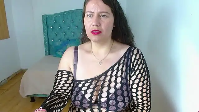 AlannaGar online show from 5, 12, 2024