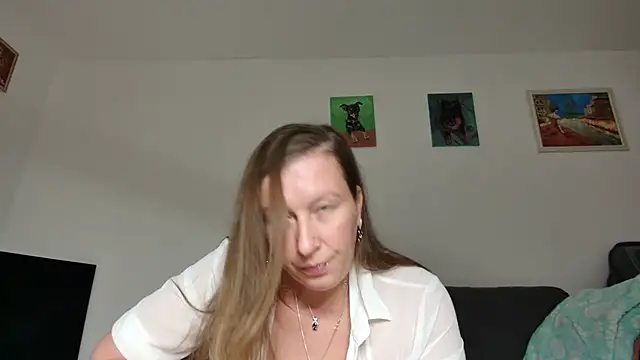 YOUR ELENA online show from 29, 1, 2025