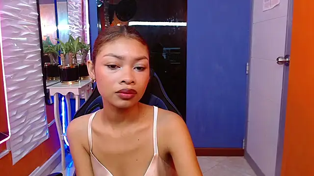 Perla prg online show from 13, 3, 2025
