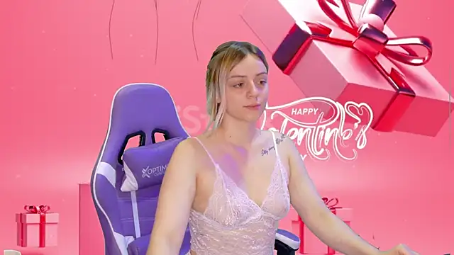 Snapshot of Dolce--Mia---Bianchi__07 chatting on 1, 2, 2025 Dolce--Mia---Bianchi  07 online show from 1, 2, 2025