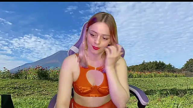 Snapshot of Dolce--Mia---Bianchi__07 chatting on 1, 3, 2025 Dolce--Mia---Bianchi  07 online show from 1, 3, 2025