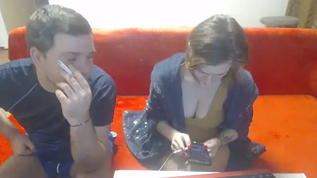 AngelAndDevil92 online show from 28, 1, 2025