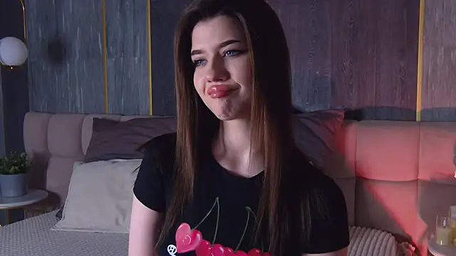 Sara Lewiis online show from 10, 4, 2026