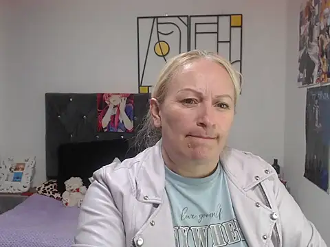 Snapshot of emperabigbootybigass chatting on 19, 6, 2026 emperabigbootybigass online show from 19, 6, 2026