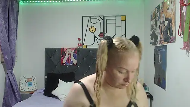 emperabigbootybigass online show from 3, 6, 2026