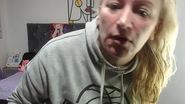 Snapshot of emperabigbootybigass chatting on 25, 6, 2026 emperabigbootybigass online show from 25, 6, 2026