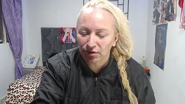 Snapshot of emperabigbootybigass chatting on 16, 7, 2026 emperabigbootybigass online show from 16, 7, 2026
