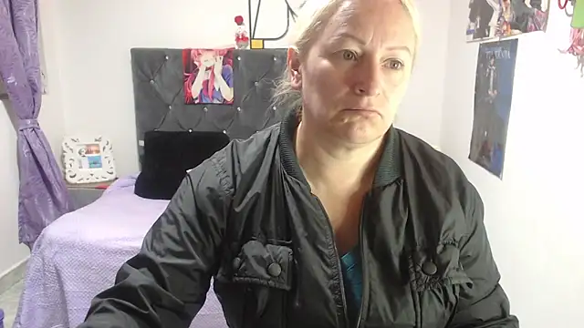 emperabigbootybigass online show from 3, 6, 2026