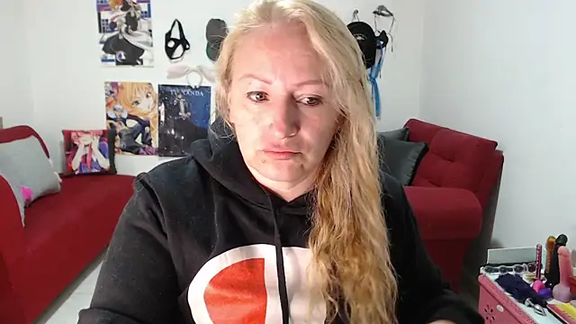 Snapshot of emperabigbootybigass chatting on 16, 10, 2025 emperabigbootybigass online show from 16, 10, 2025