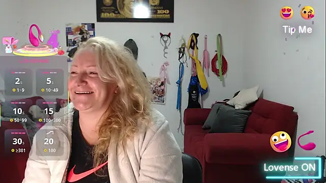 Snapshot of emperabigbootybigass chatting on 4, 11, 2025 emperabigbootybigass online show from 4, 11, 2025