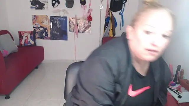 Snapshot of emperabigbootybigass chatting on 15, 10, 2025 emperabigbootybigass online show from 15, 10, 2025