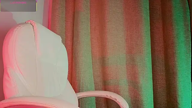 mia bonneett online show from 18, 10, 2025