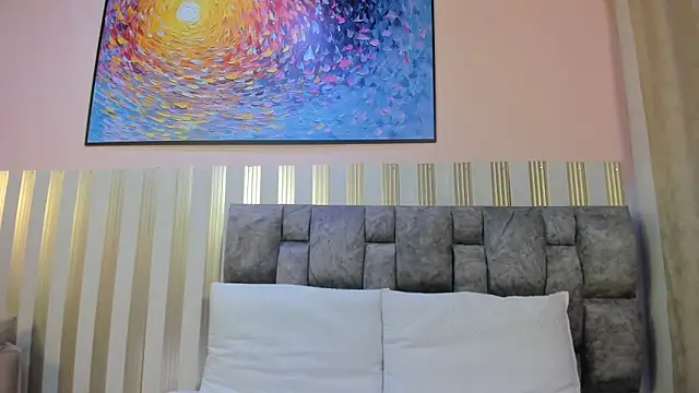 nova lane online show from 23, 4, 2026