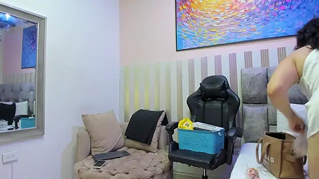 nova lane online show from 24, 4, 2026