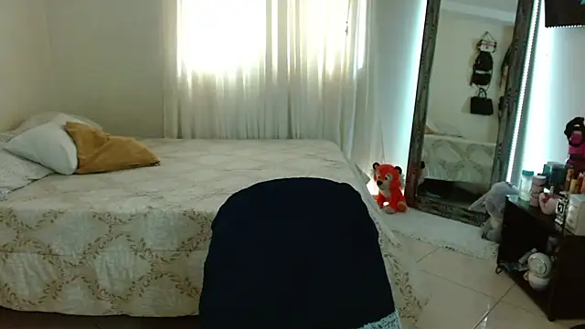 KatalinnaBrown online show from 22, 10, 2025