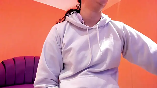 InnaraRoy online show from 8, 1, 2025