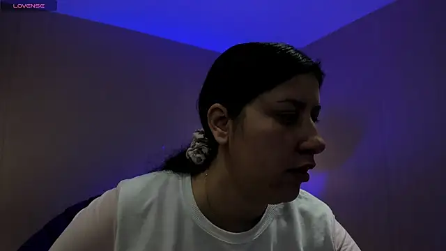 InnaraRoy online show from 7, 1, 2025