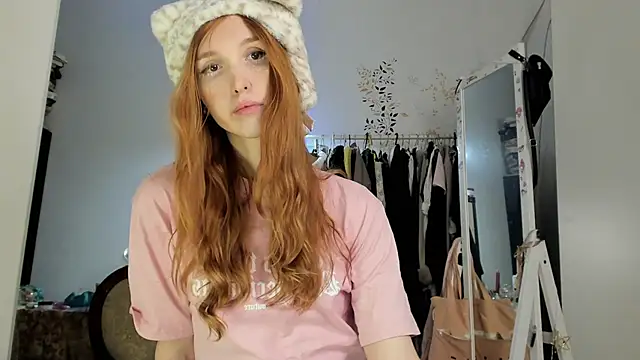 LisaIcon online show from 28, 11, 2025