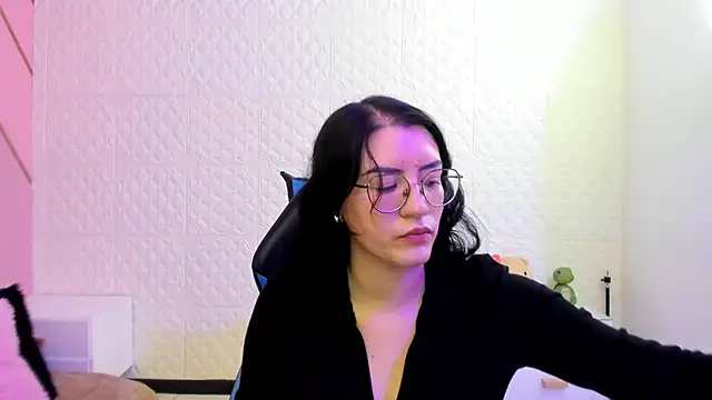 Violetaa diazz online show from 8, 5, 2026