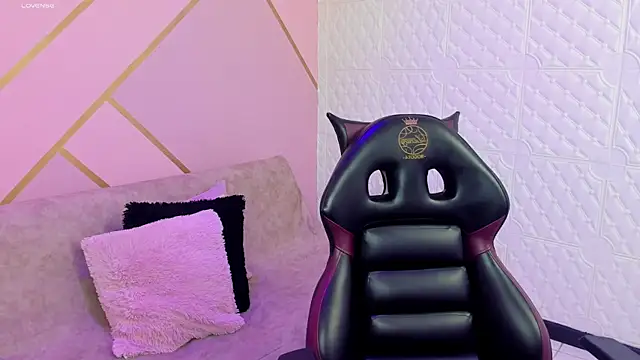 Violetaa diazz online show from 18, 10, 2025