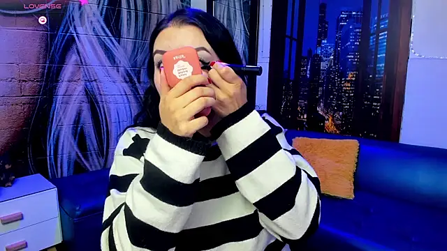Violetaa diazz online show from 14, 2, 2025