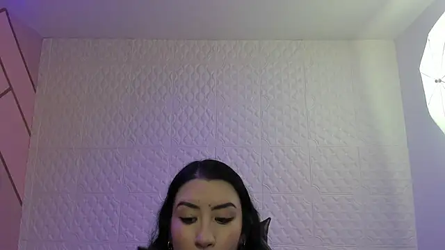 Violetaa diazz online show from 10, 11, 2025