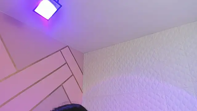 Violetaa diazz online show from 8, 1, 2026