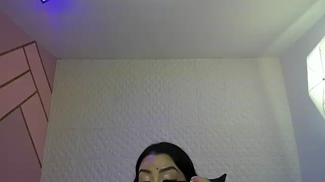 Violetaa diazz online show from 28, 10, 2025