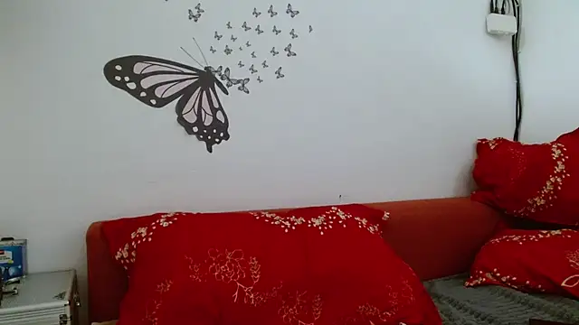 Snapshot of LadyHellene chatting on 8, 11, 2025 LadyHellene online show from 8, 11, 2025