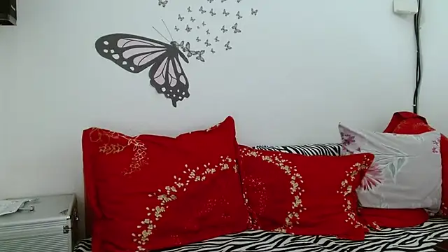 Snapshot of LadyHellene chatting on 8, 10, 2025 LadyHellene online show from 8, 10, 2025