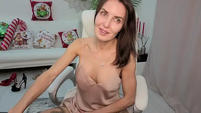 Snapshot of Beylly chatting on 1, 12, 2025 Beylly online show from 1, 12, 2025