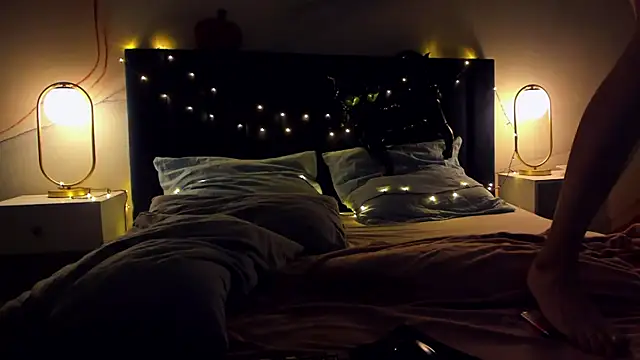 Snapshot of FillDammon chatting on 24, 10, 2025 FillDammon online show from 24, 10, 2025