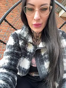MeganWitch online show from 26, 4, 2026