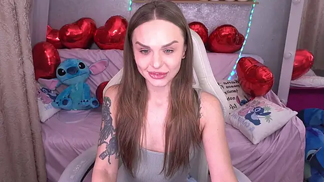 KiraGrayy online show from 7, 2, 2026