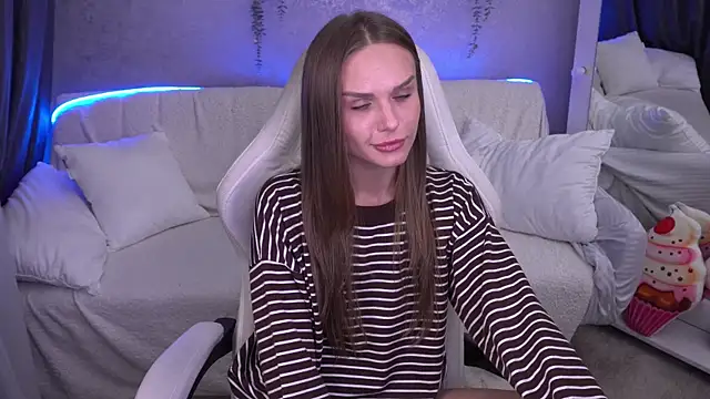 KiraGrayy online show from 15, 11, 2025