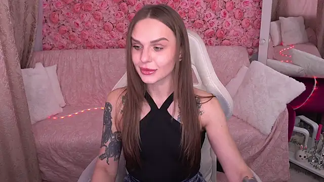 KiraGrayy online show from 28, 2, 2026