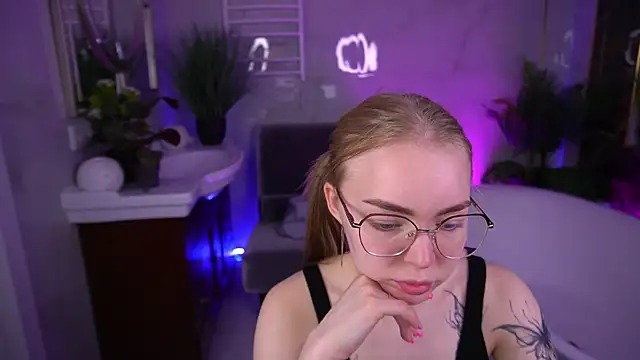 EmilySunshineS online show from 10, 5, 2026