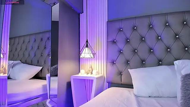 VioletthaRous online show from 30, 3, 2026