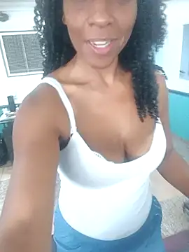 Snapshot of Luhma_hot chatting on 9, 5, 2026 Luhma hot online show from 9, 5, 2026