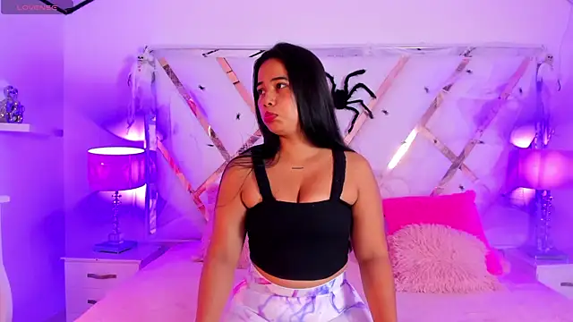 Snapshot of naughty__sara chatting on 17, 10, 2025 naughty  sara online show from 17, 10, 2025