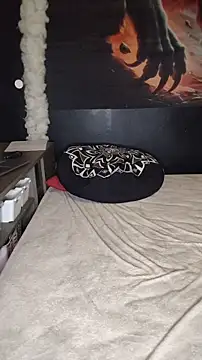 Snapshot of Sweet-SpicyOff chatting on 14, 11, 2025 Sweet-SpicyOff online show from 14, 11, 2025