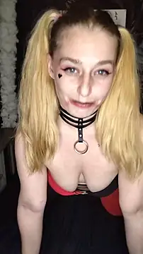 Snapshot of Sweet-SpicyOff chatting on 31, 10, 2025 Sweet-SpicyOff online show from 31, 10, 2025