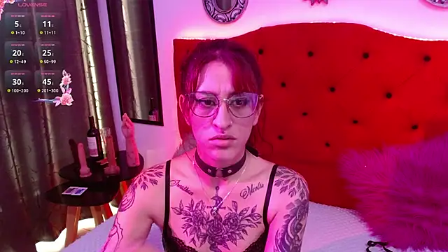 Sofi F w online show from 26, 2, 2025