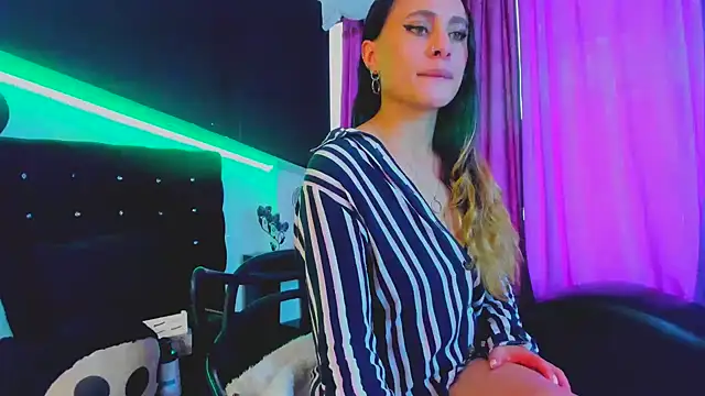 Coral Gibson online show from 20, 3, 2025