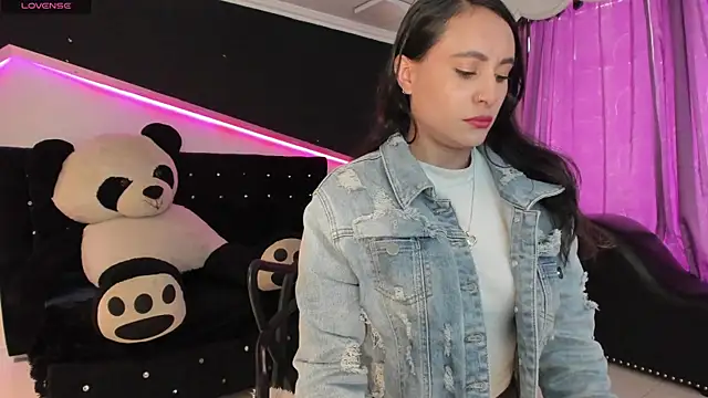 Coral Gibson online show from 14, 1, 2026